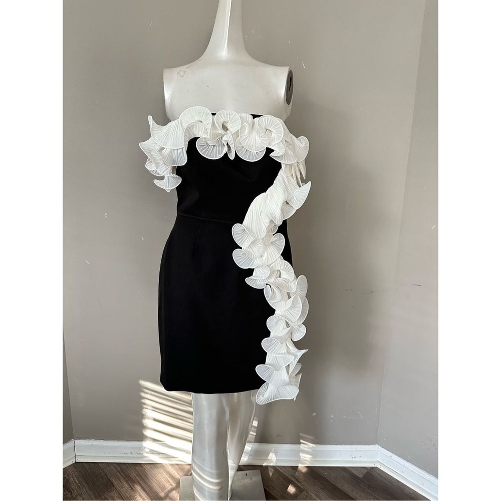 MAC DUGGAL STRAPLESS RUFFLE DETAIL MINI DRESS - Picture 5 of 12